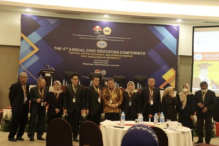 Critical Digital Pedagogy and Repogramming Civic Education of Indonesia